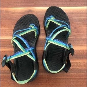 Women’s Size 7 Chacos